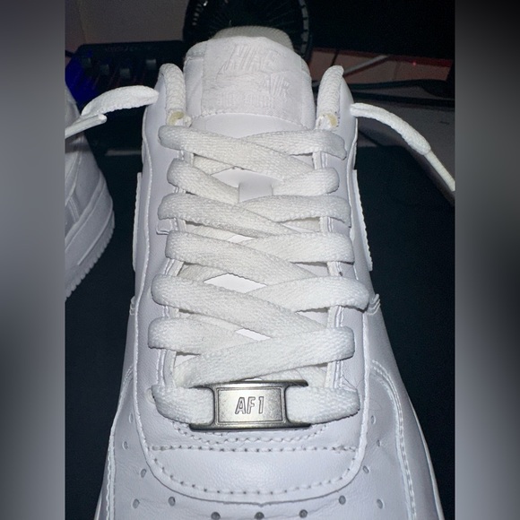 Nike Air Force 1 '07 Lows - Picture 9 of 14